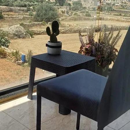 Cozy Private In In Hal Safi, Malta